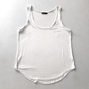 Emmy Deveaux Boyfriend Scoop Neck Tank (M)